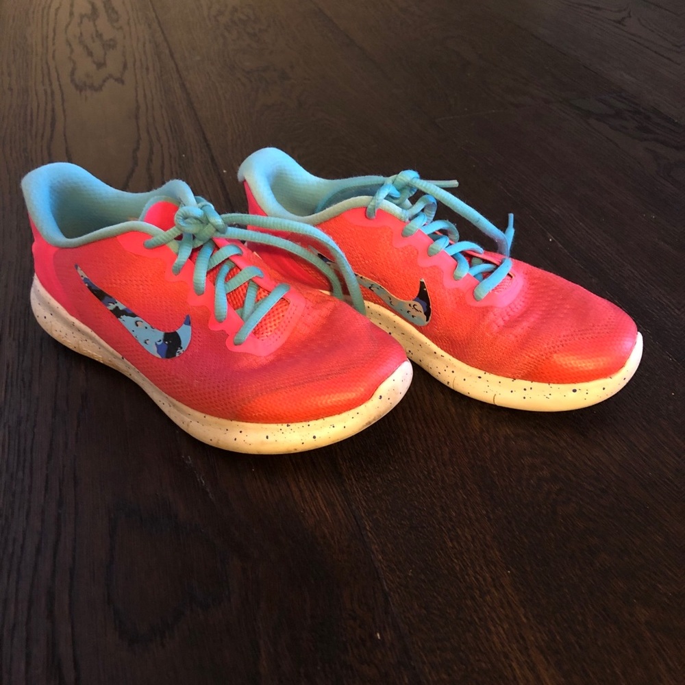 Youth Girls Nike Free RN